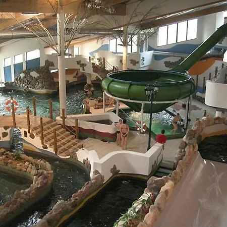 Sloneczna Przystan Apartment *